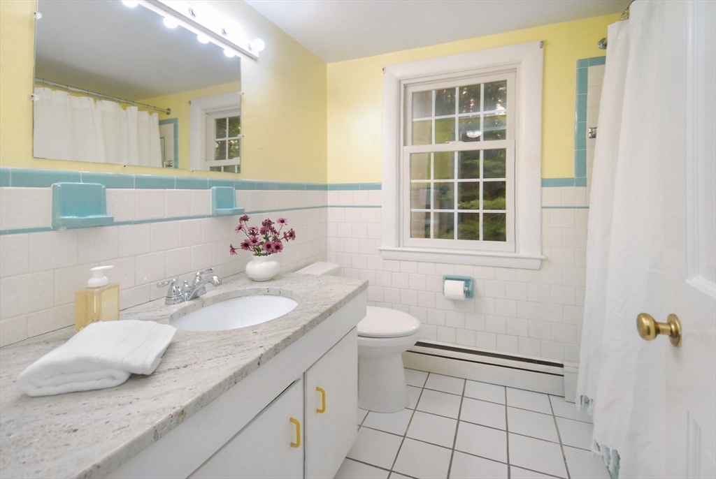 6 Hosmer Street Property Photo 27