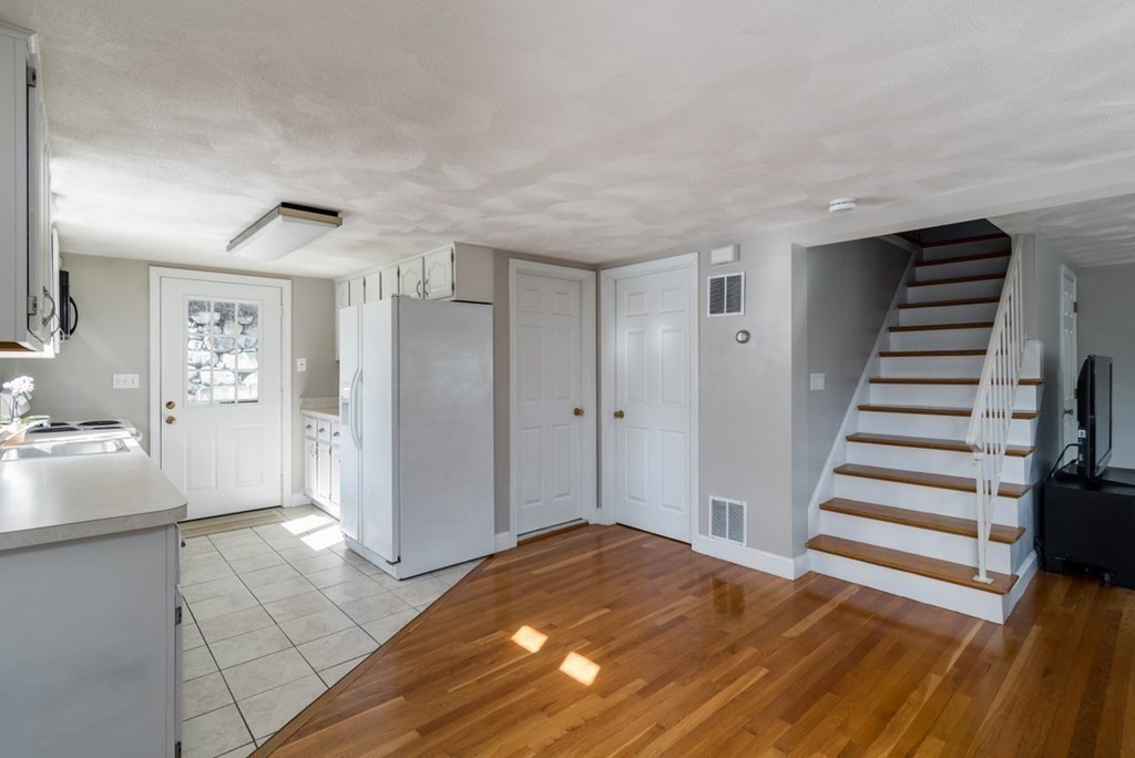 132 Grant St # 132 Property Photo 7