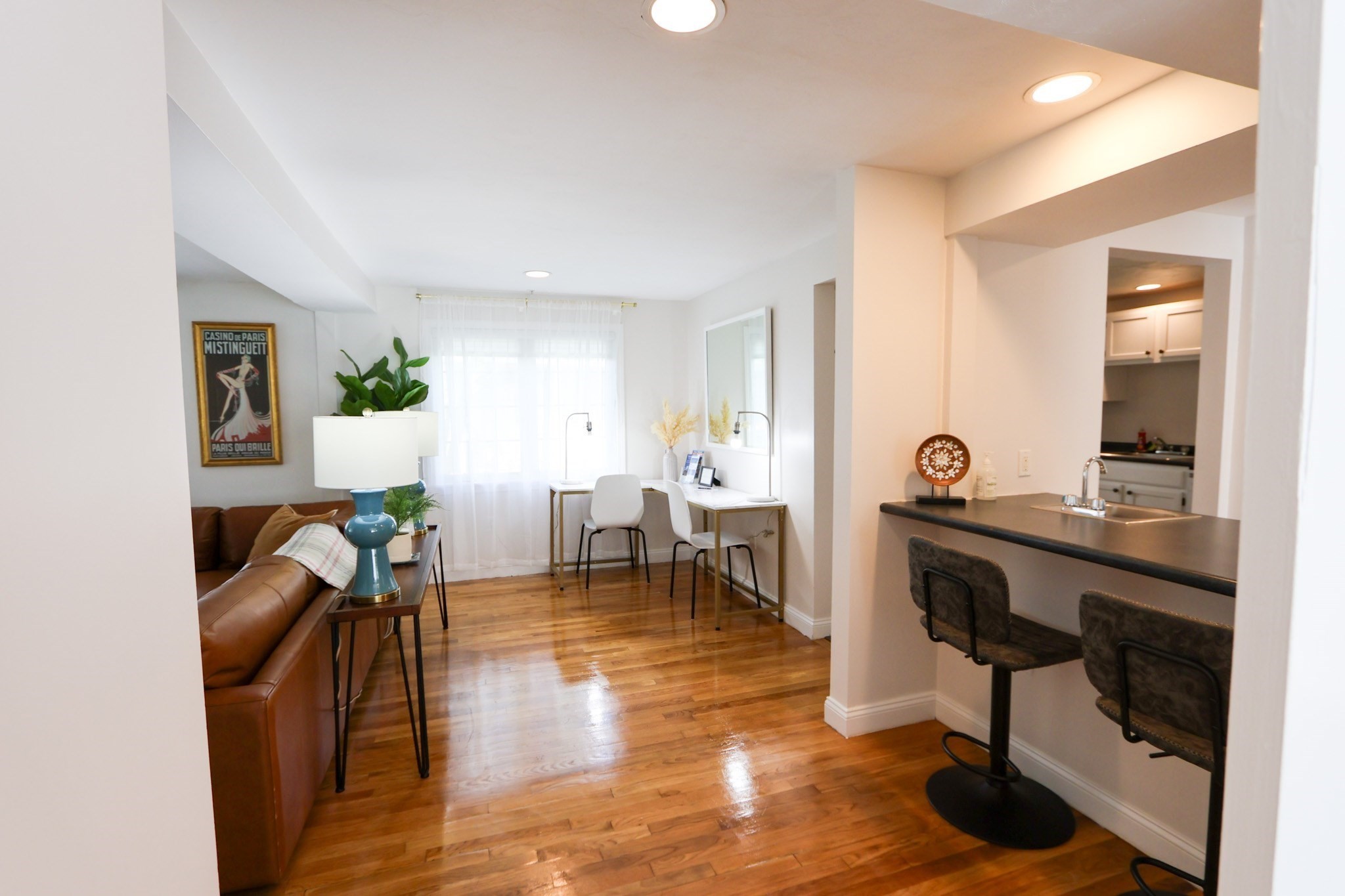 25 Jay St - C Property Photo 10