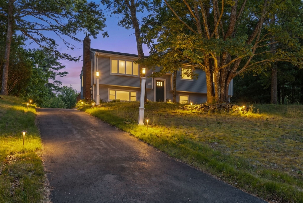 16 Pequot Ter Property Photo 2