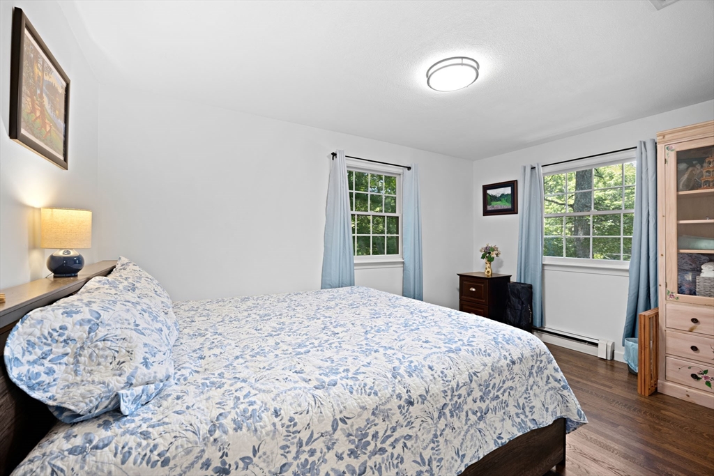 16 Pequot Ter Property Photo 7