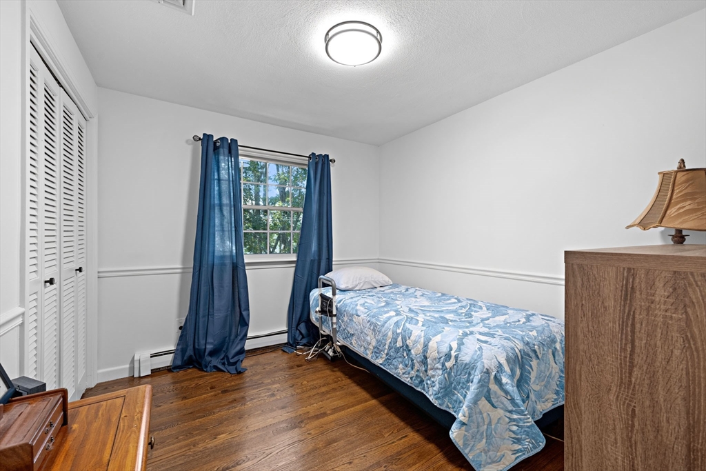 16 Pequot Ter Property Photo 10