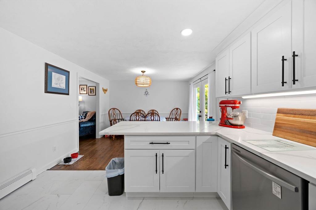 16 Pequot Ter Property Photo 16