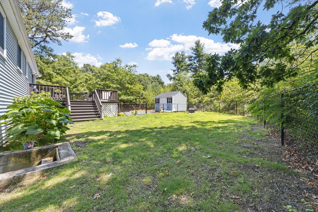 16 Pequot Ter Property Photo 28