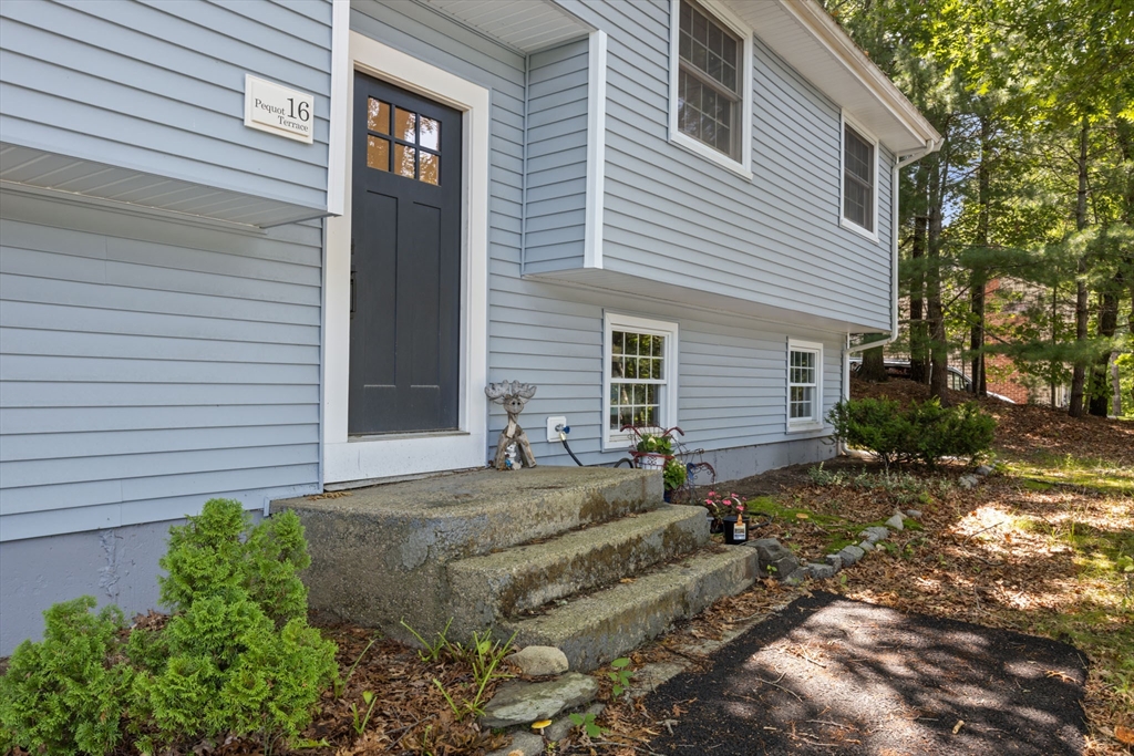 16 Pequot Ter Property Photo 32