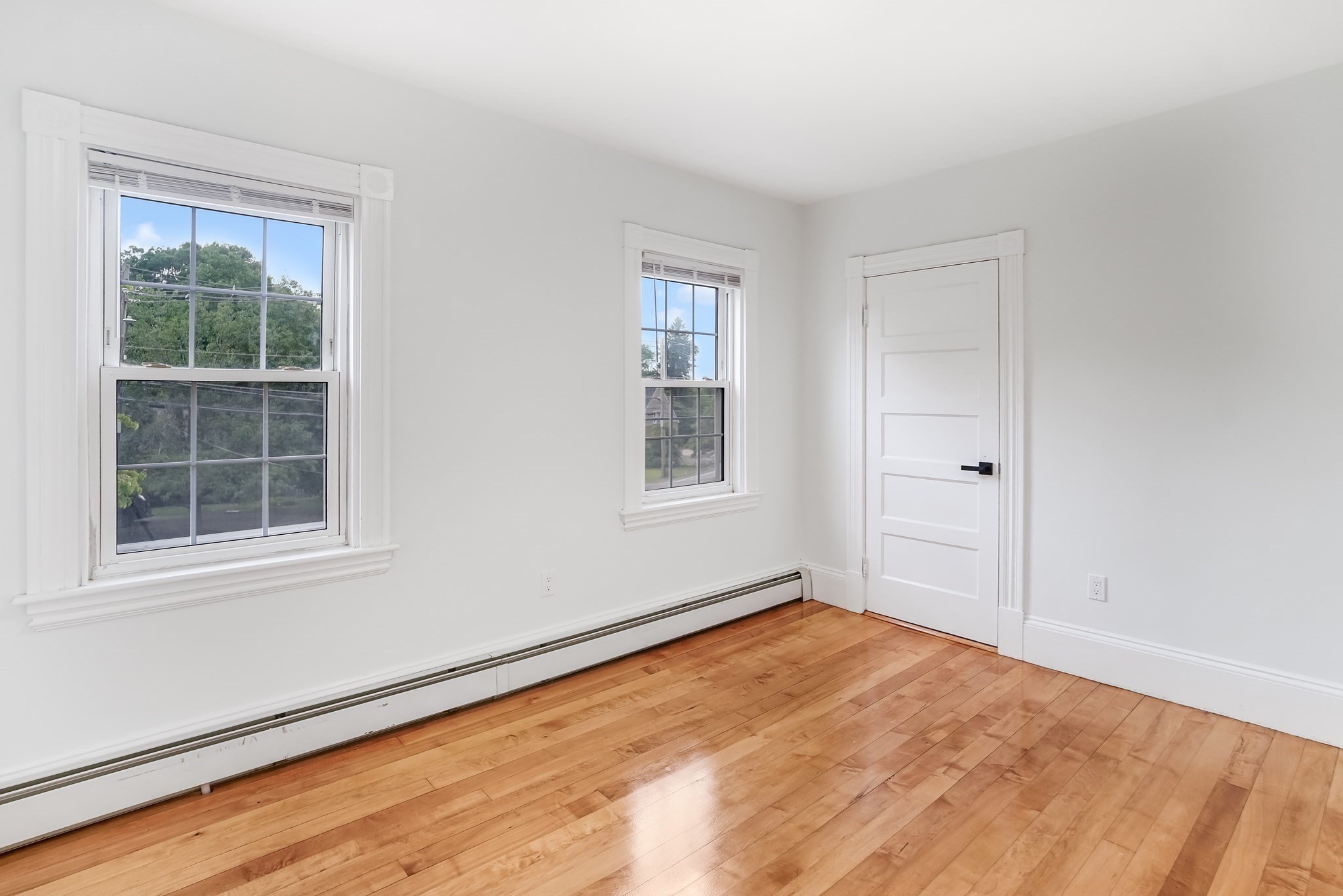 578 Plain St Property Photo 16