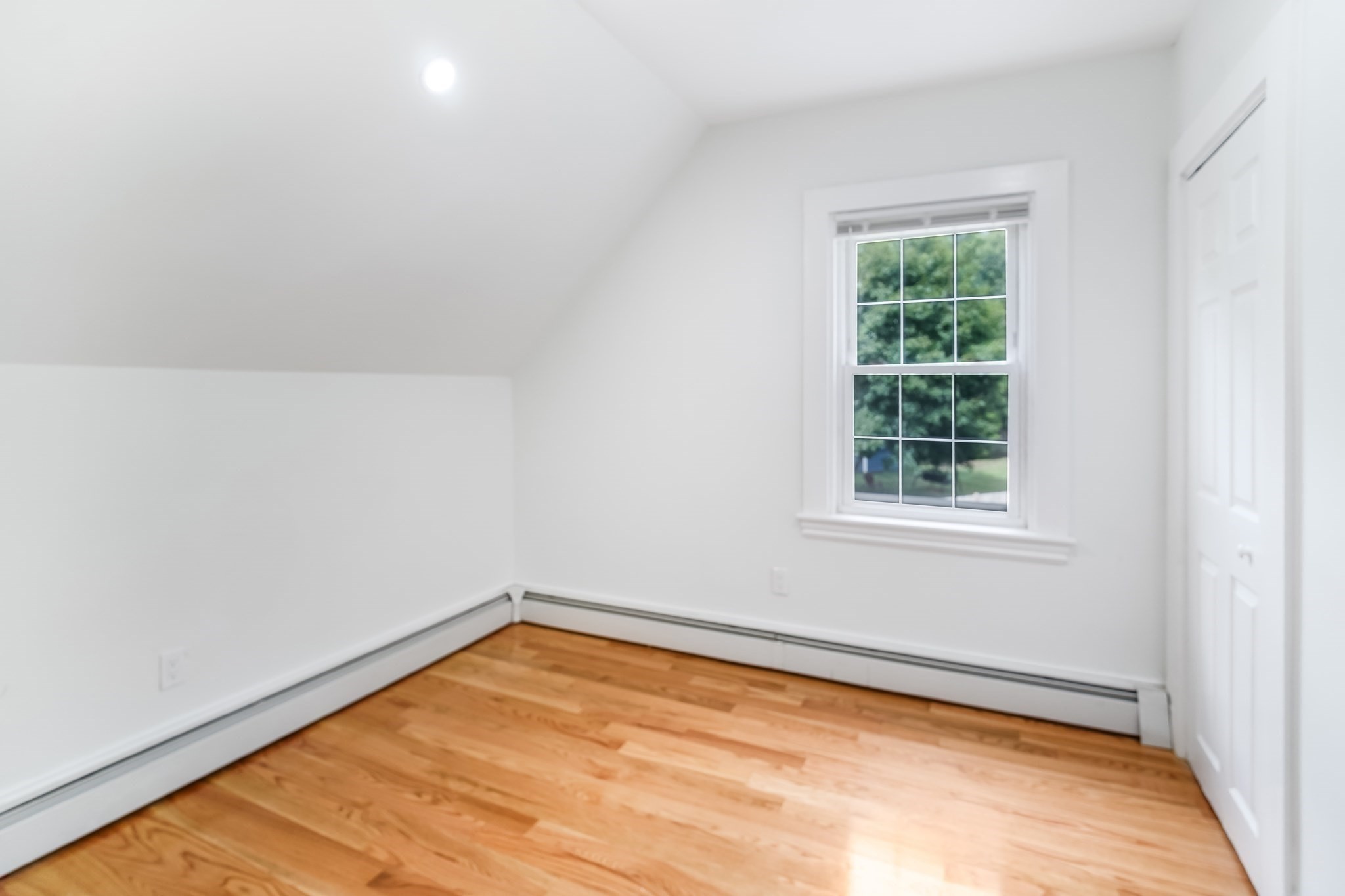 578 Plain St Property Photo 22