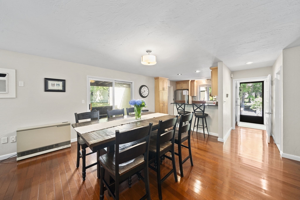 8 Bancroft Cmn # 8 Property Photo 8