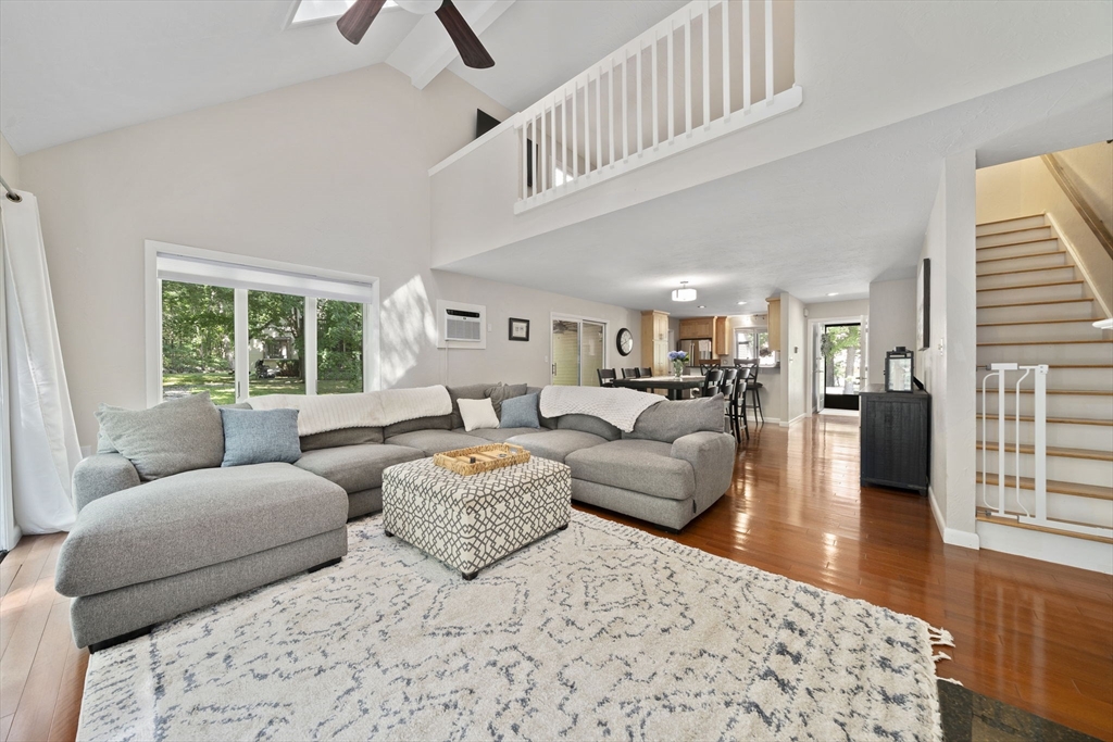 8 Bancroft Cmn # 8 Property Photo 11