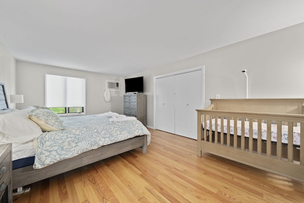 8 Bancroft Cmn # 8 Property Photo 21