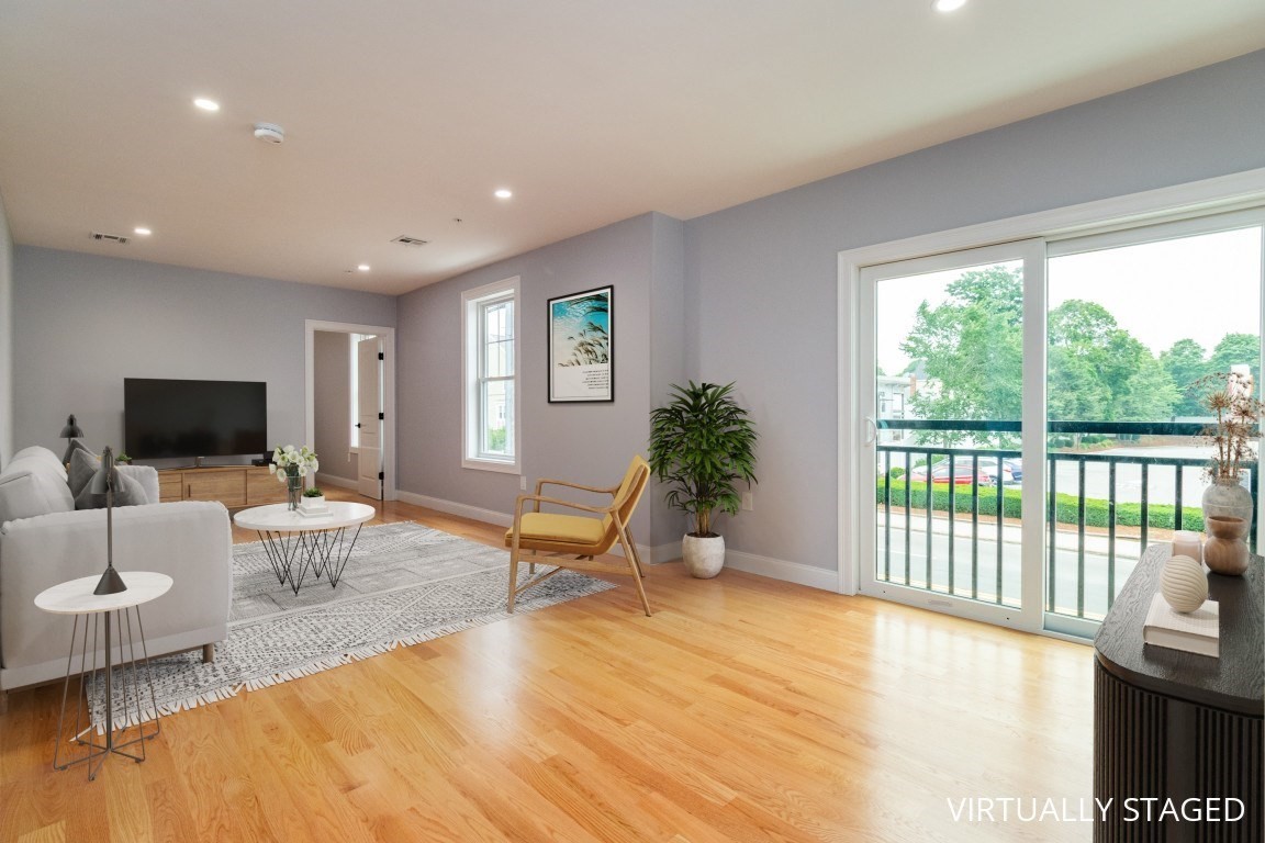 585 Washington Street # 202 Property Photo 1