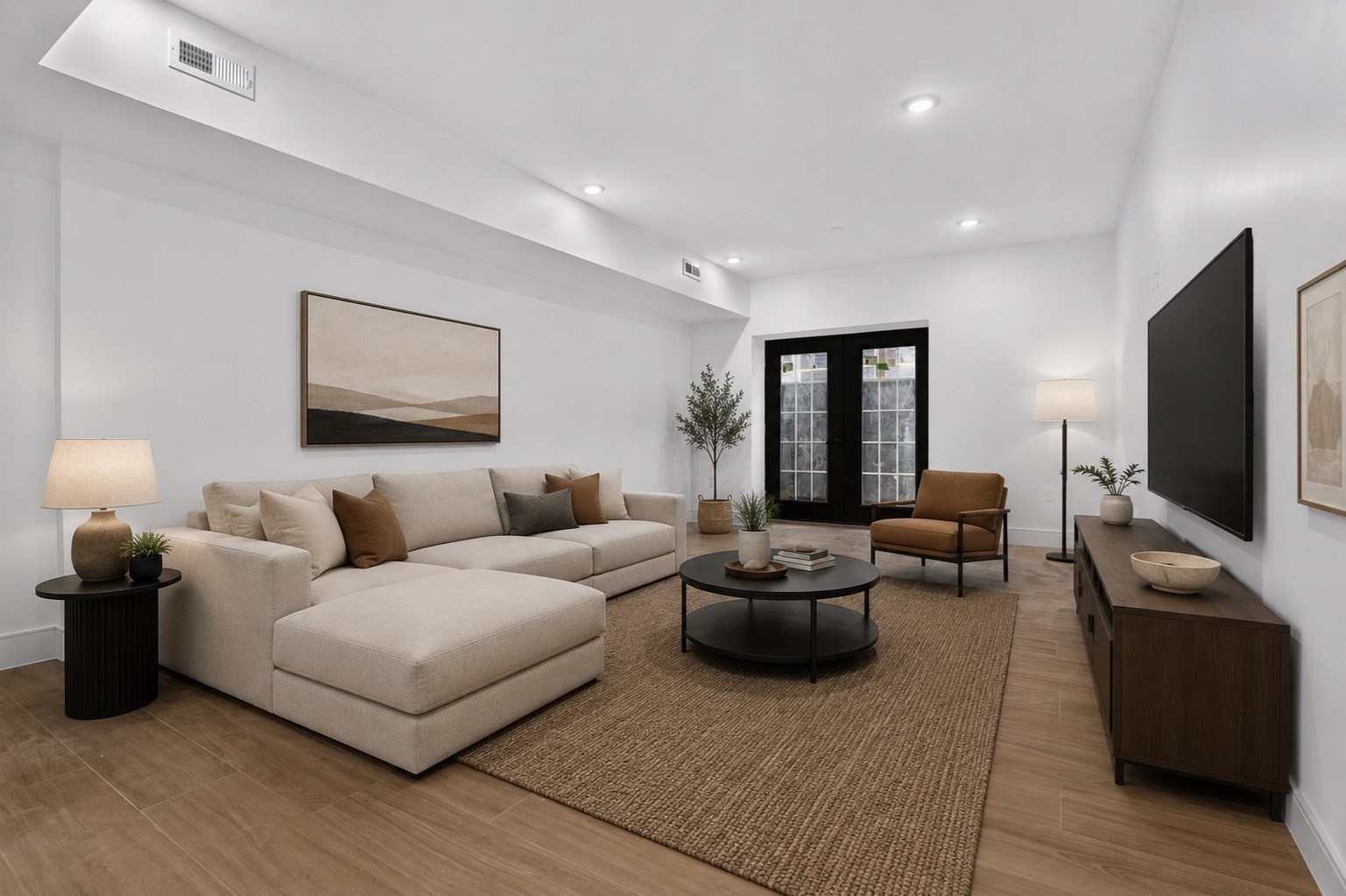 15 Clyde St # D Property Photo 12