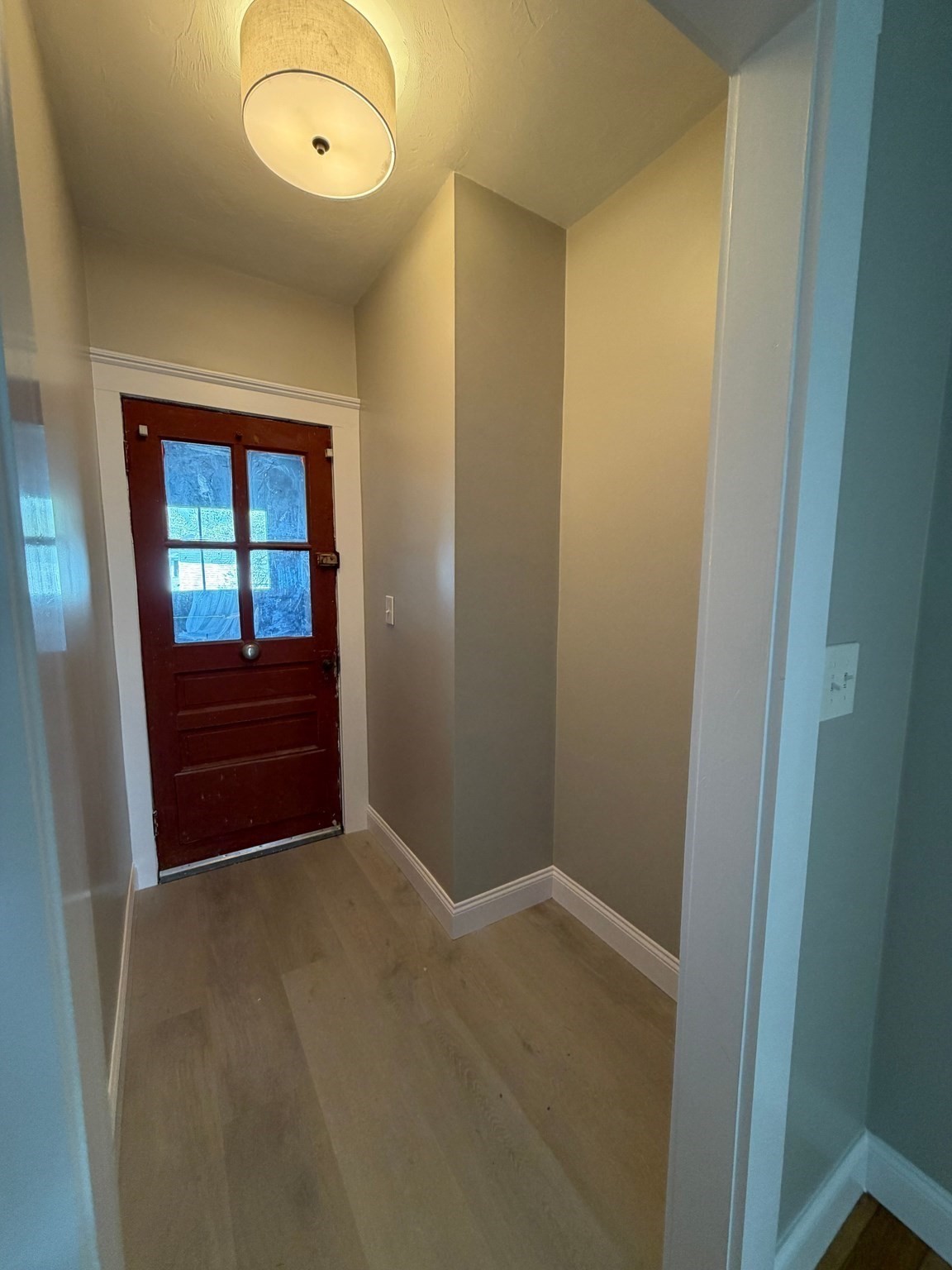 19 Endicott # 3 Property Photo 10