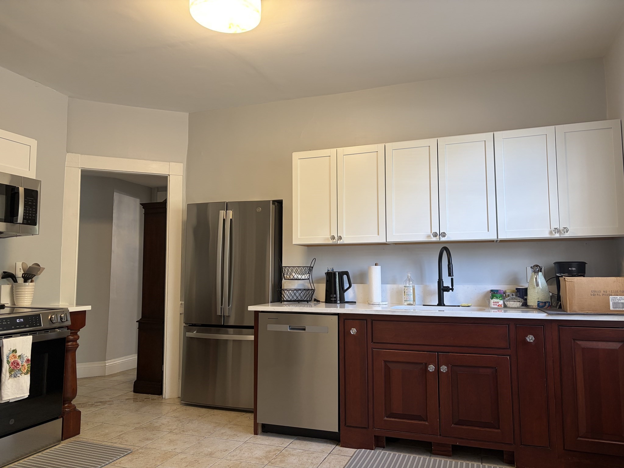 92 Mount Auburn St Property Photo 7