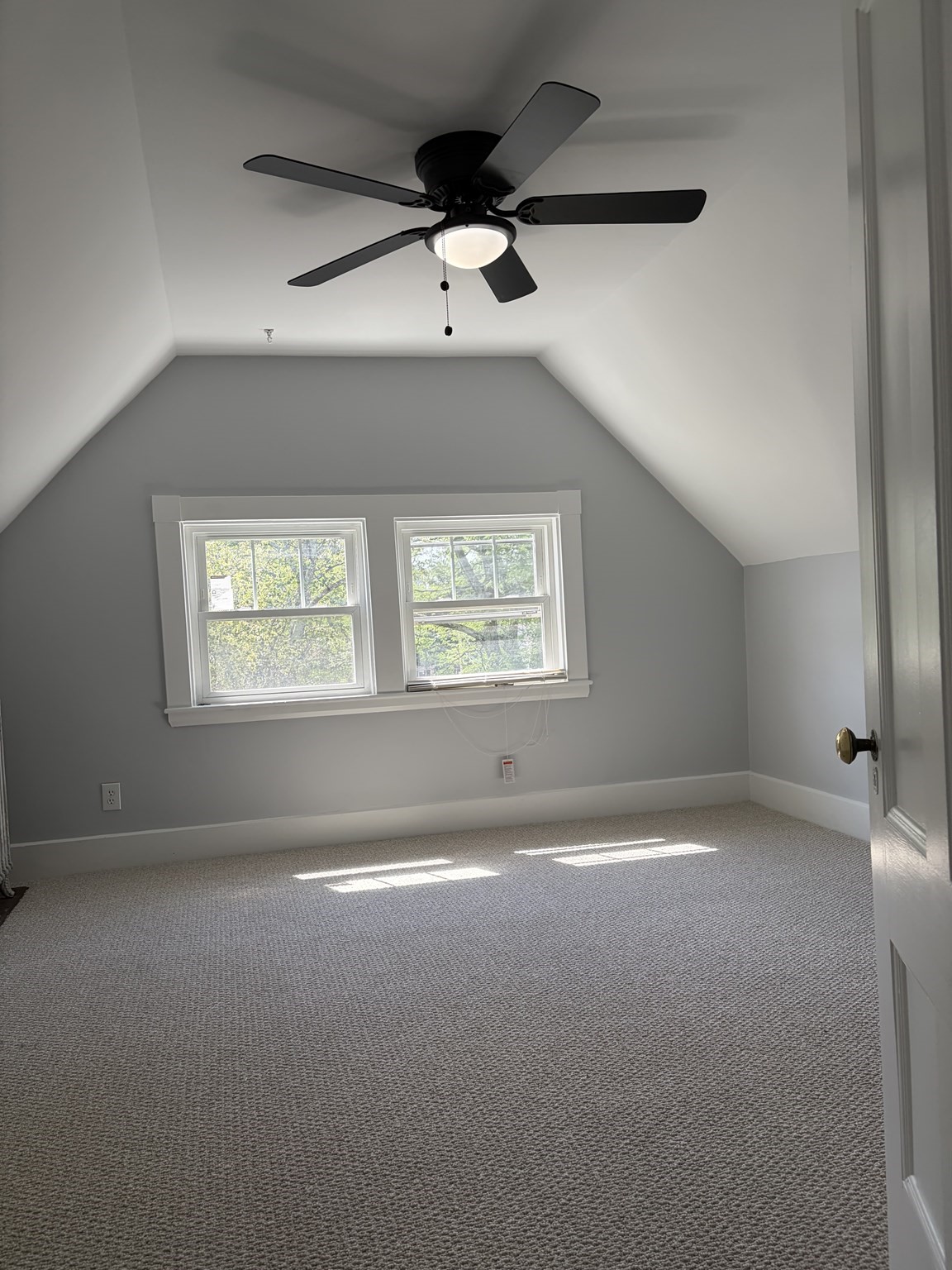 92 Mount Auburn St Property Photo 16