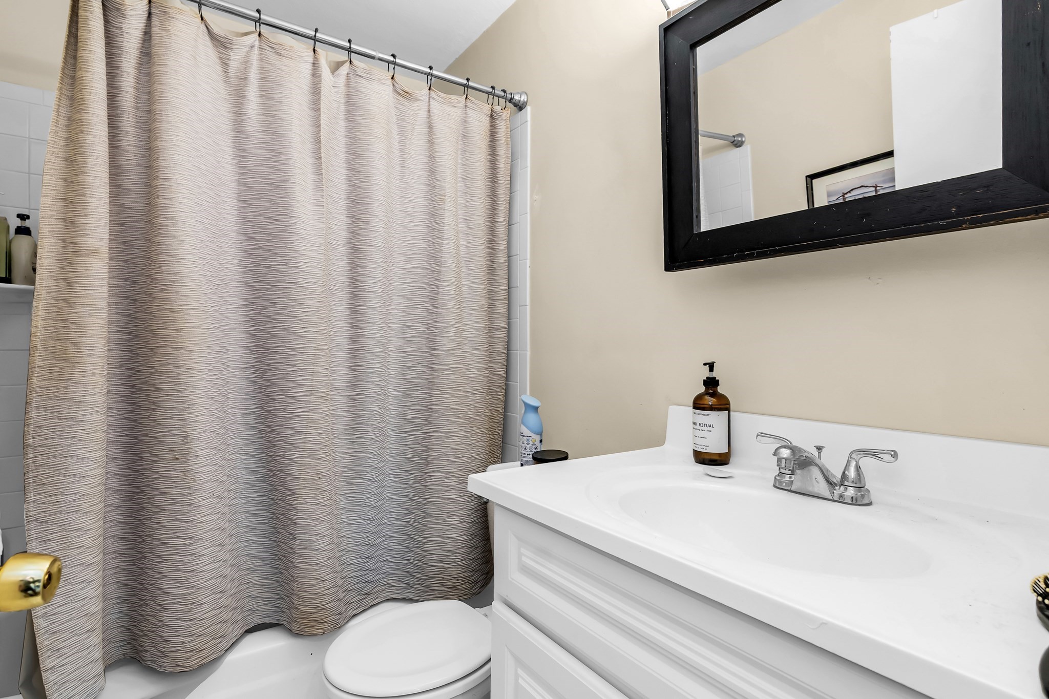 145 Essex Ave # 424 Property Photo 10