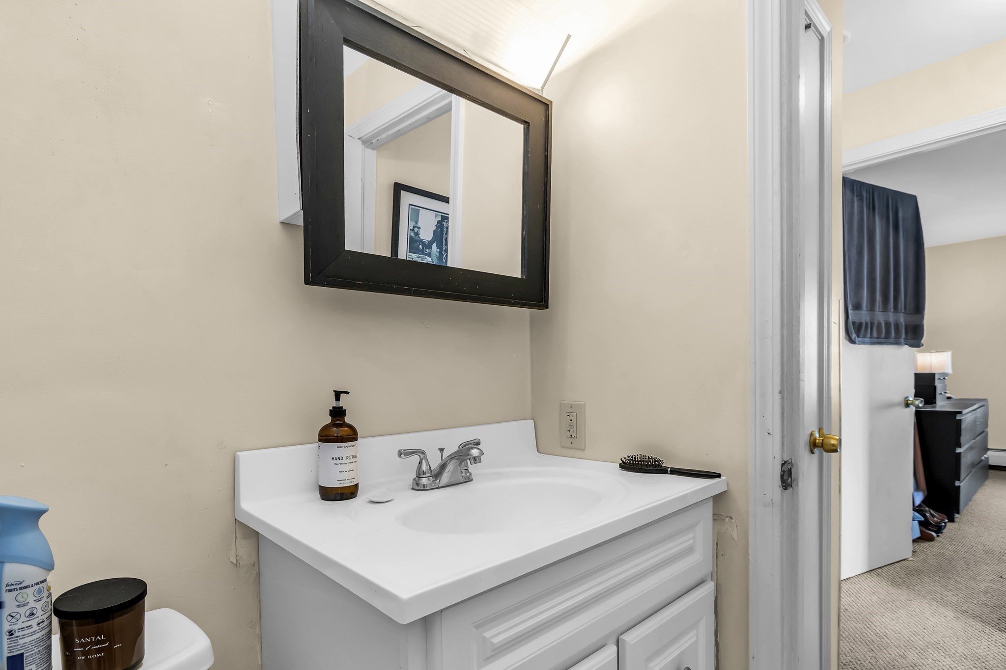 145 Essex Ave # 424 Property Photo 11