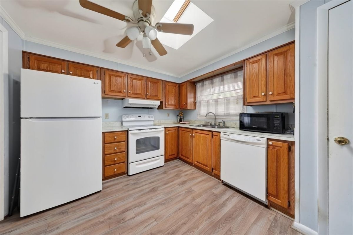 46 Leisurewoods Drive Property Photo 8