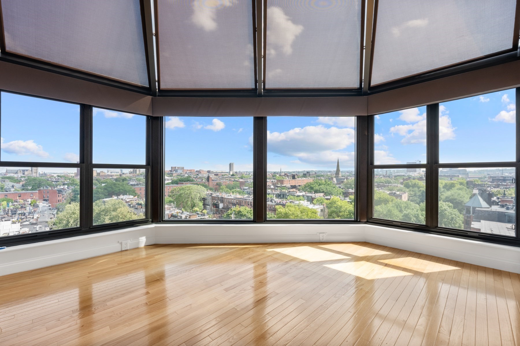 16 Harcourt St # 9G Property Photo 1