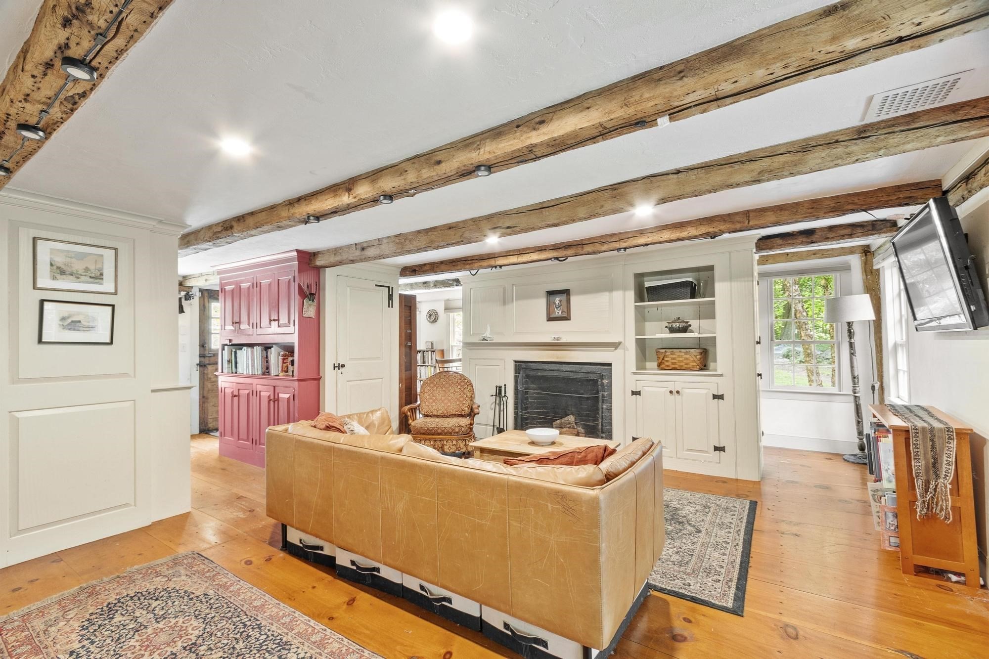 36 East Street Property Photo 6