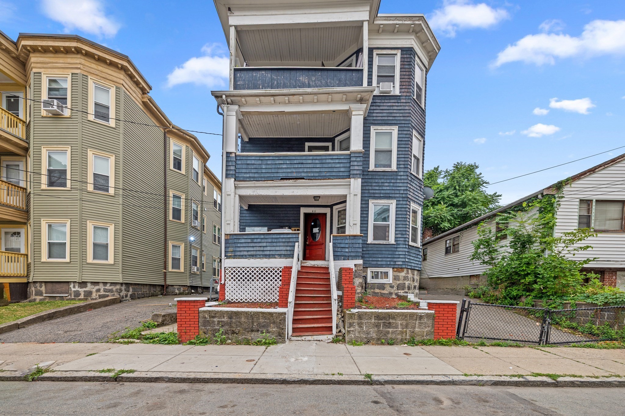 46 Theodore St Property Photo 2