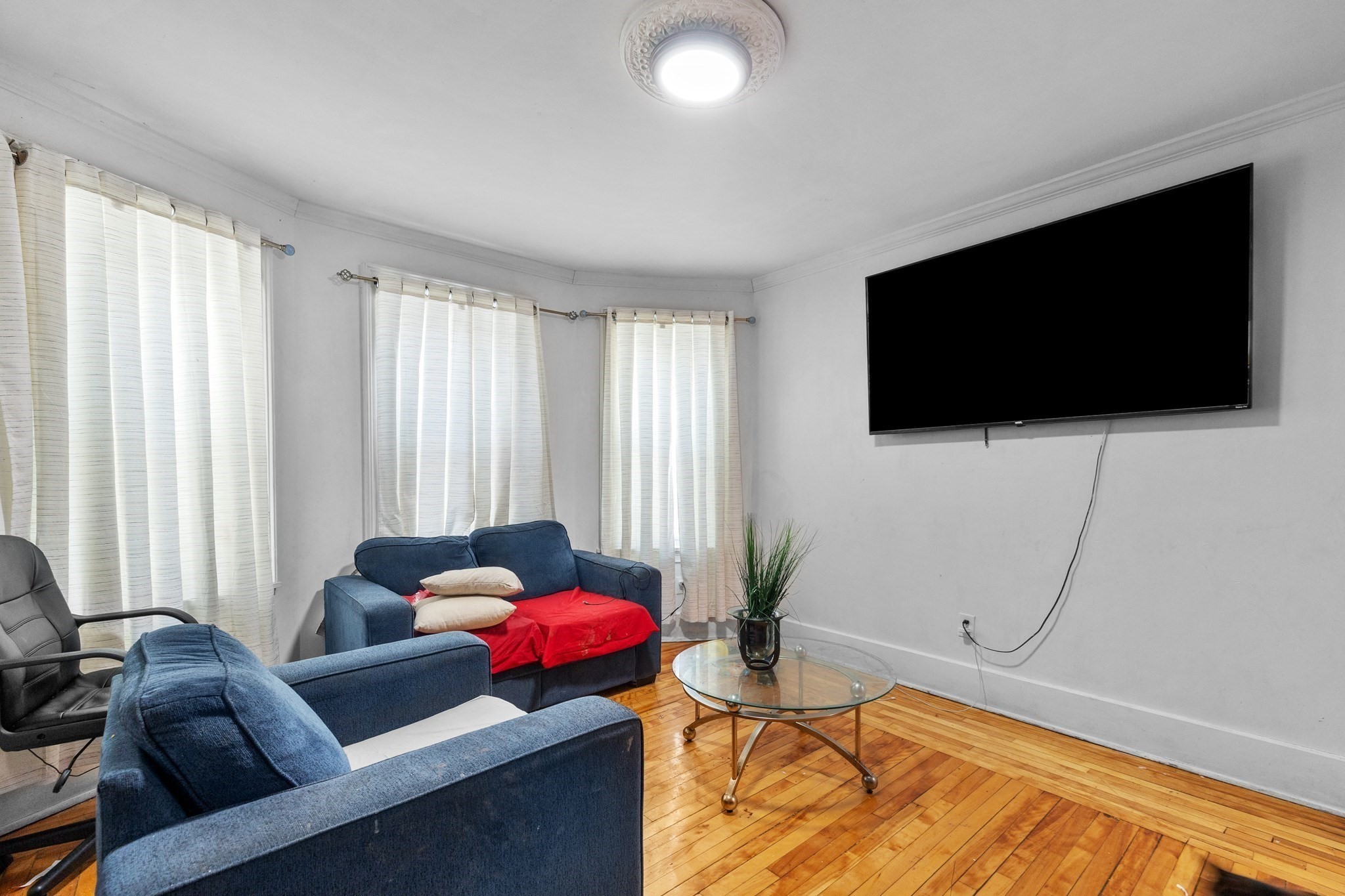 46 Theodore St Property Photo 4