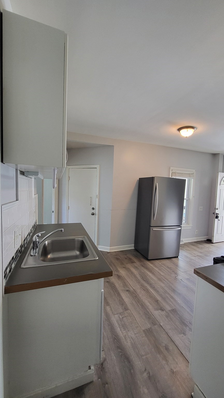 10 Rockdale Avenue # 10 Property Photo 5