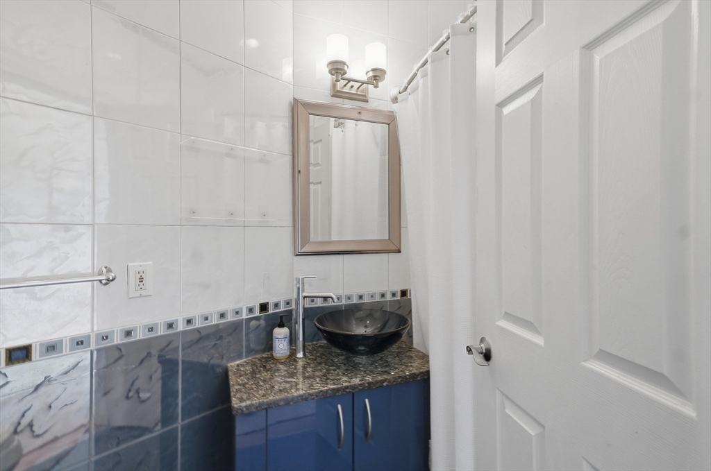 22 Park Street # 3 Property Photo 11