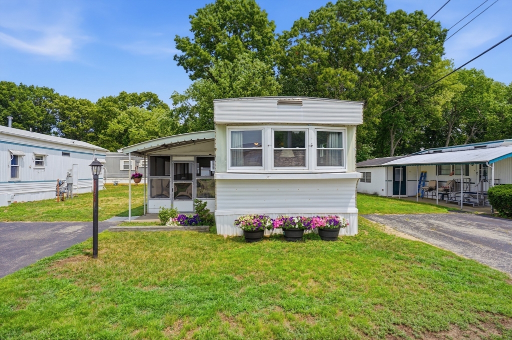 7 Liberty Drive Property Photo 1