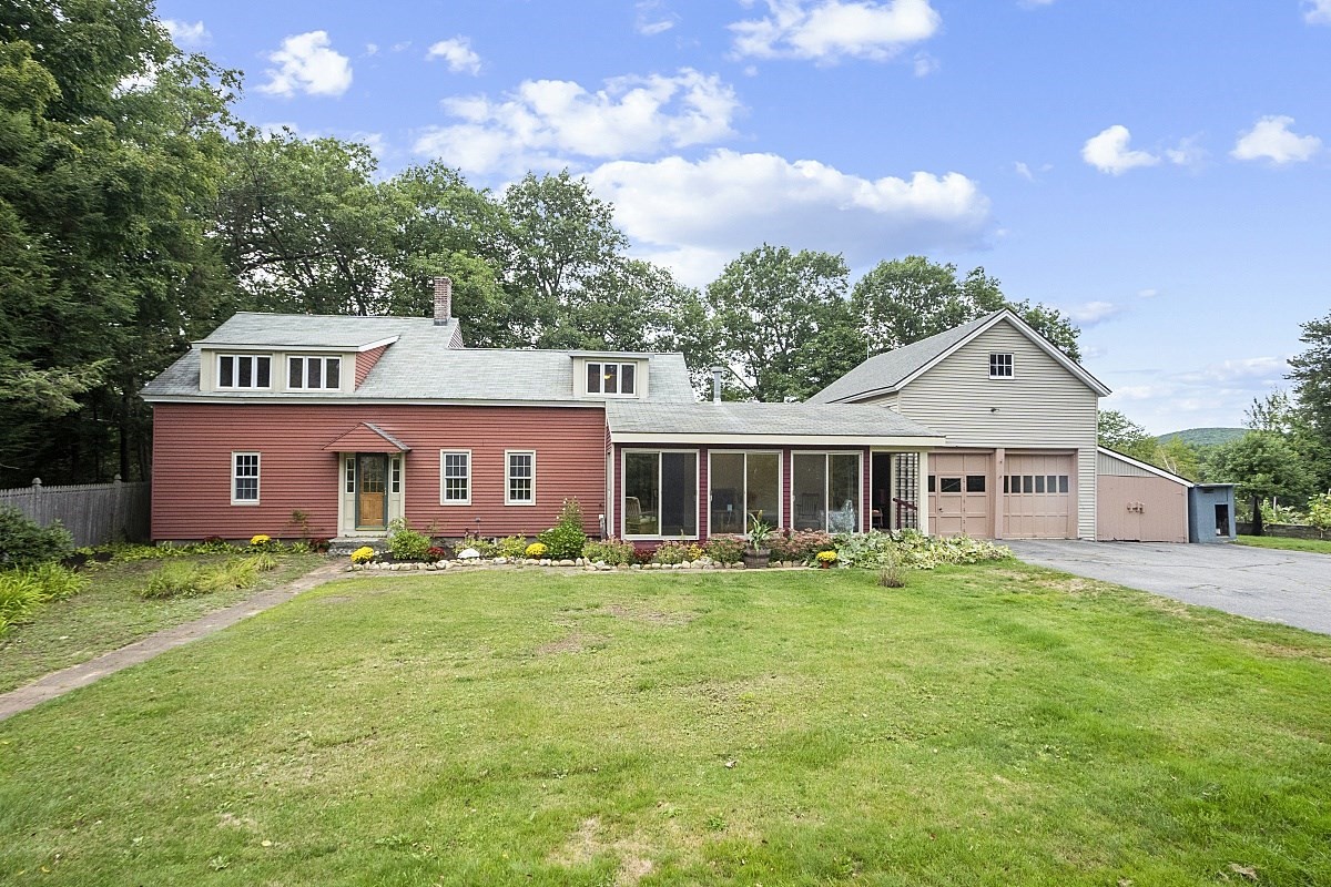 200 Lake Rd Property Photo 1