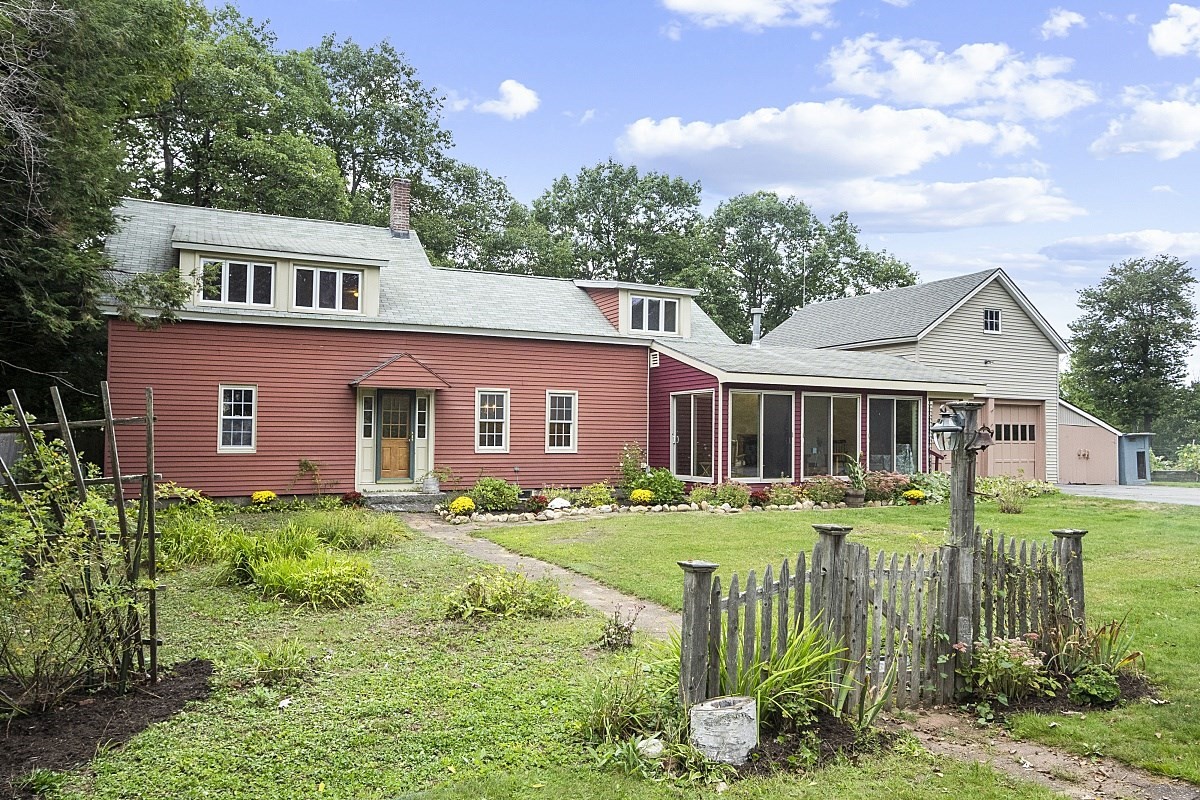 200 Lake Rd Property Photo 2