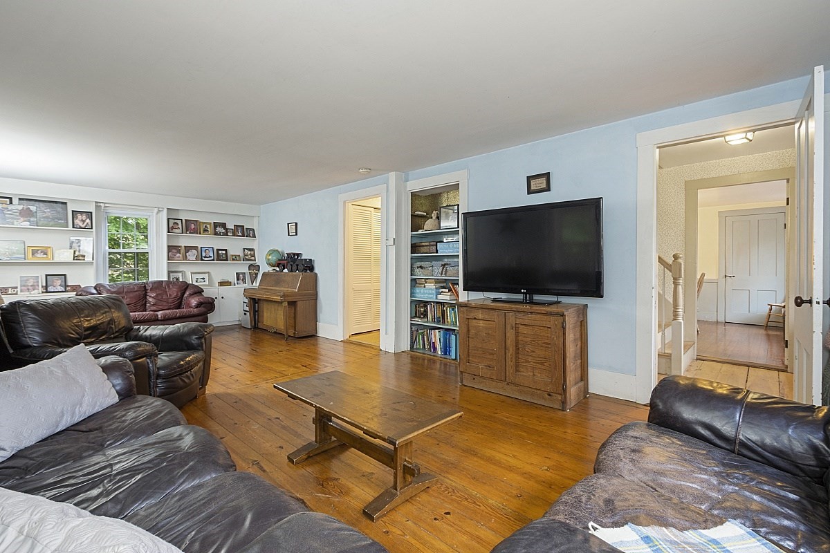 200 Lake Rd Property Photo 8