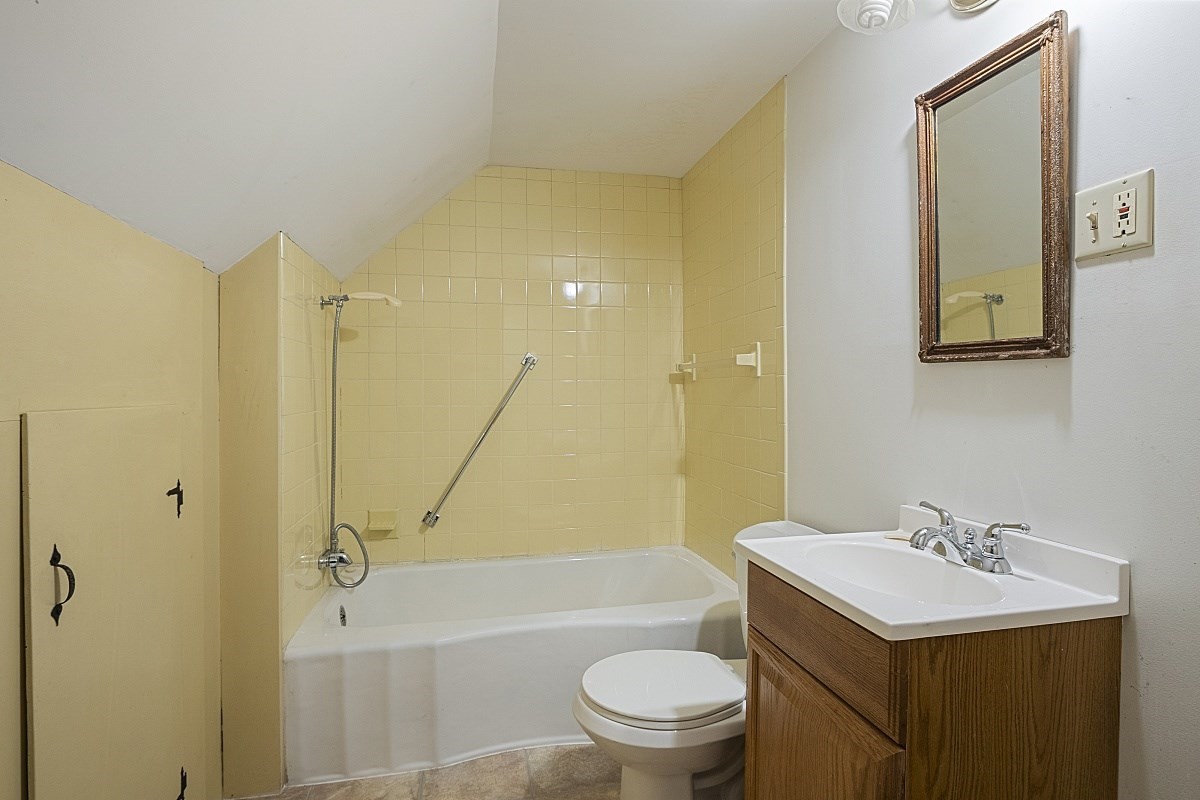 200 Lake Rd Property Photo 24