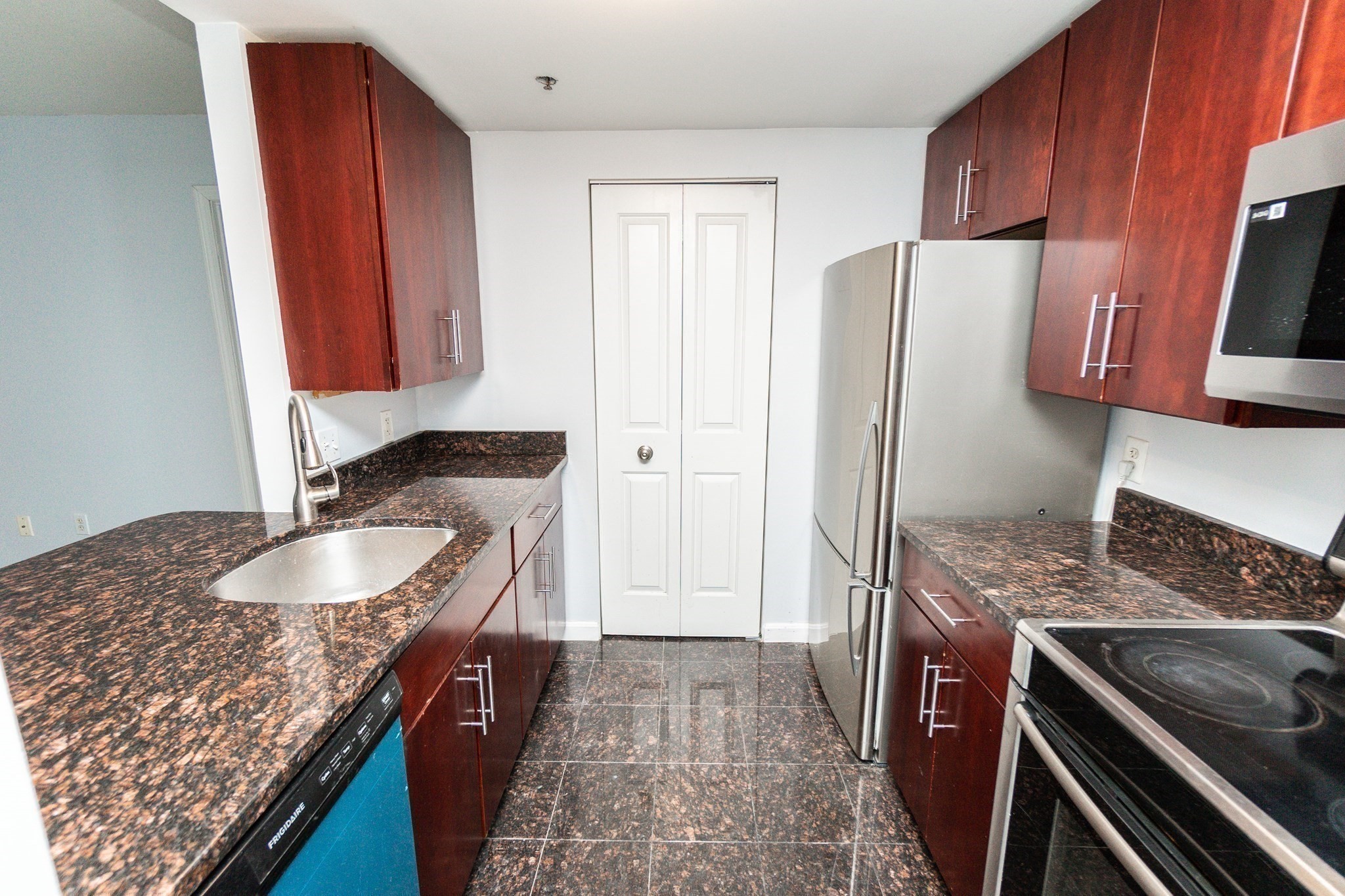 8-12 Museum Way # 1425 Property Photo 5
