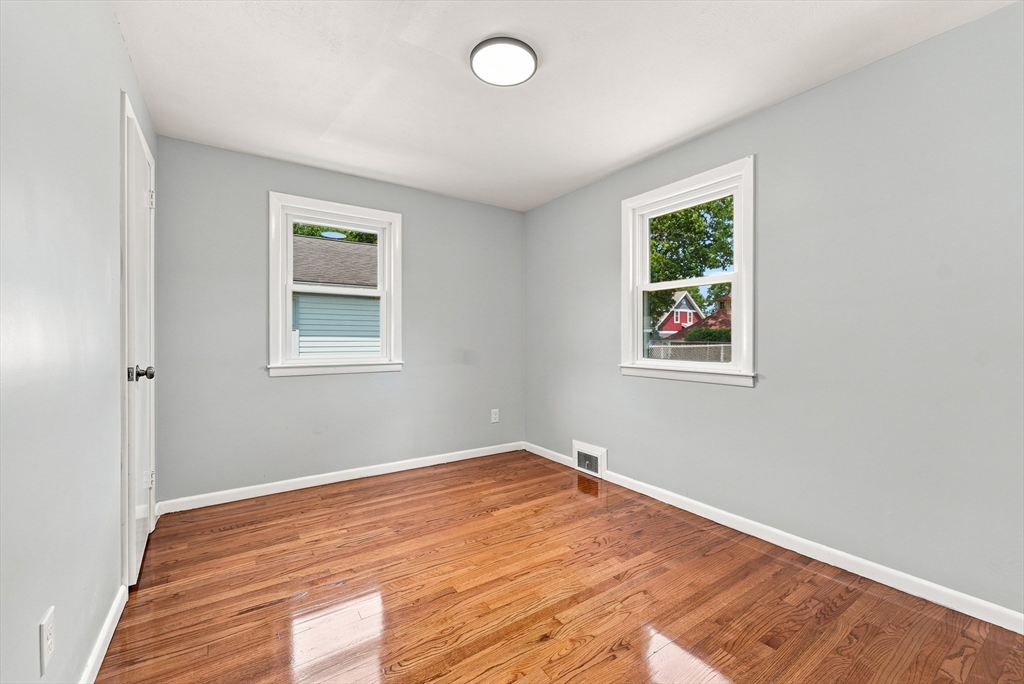 169 Slater Ave Property Photo 9