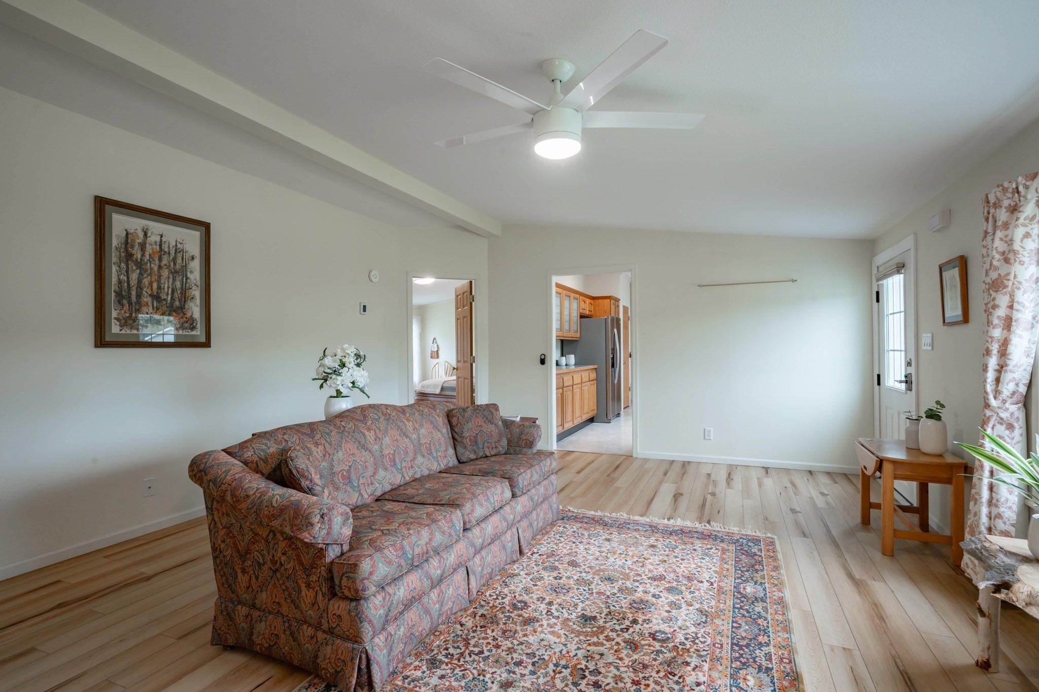 3 Revolution Dr Property Photo 5