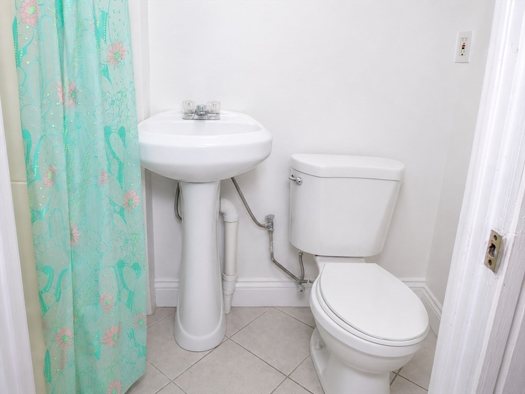 56 Marlborough St Property Photo 21