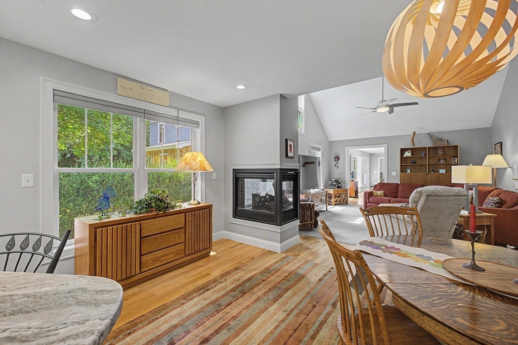 29 Woodbine Ave Property Photo 12