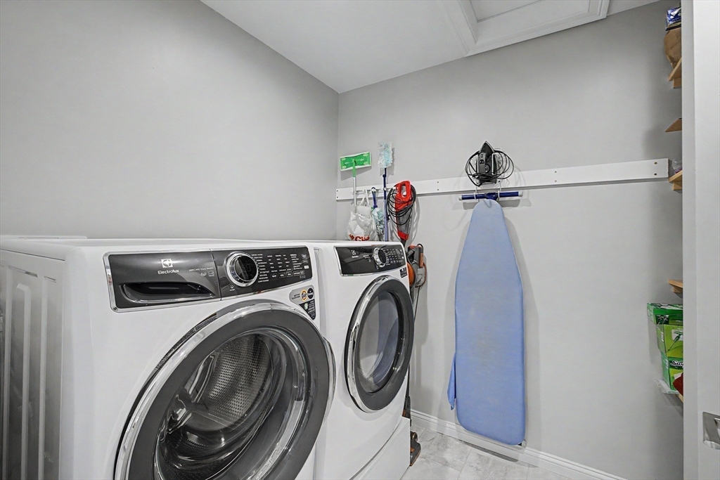 29 Woodbine Ave Property Photo 20