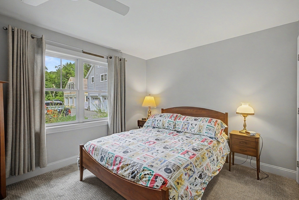 29 Woodbine Ave Property Photo 27