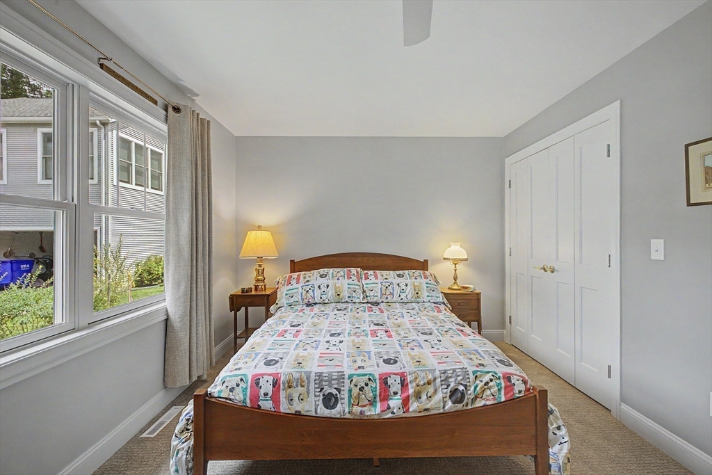 29 Woodbine Ave Property Photo 28