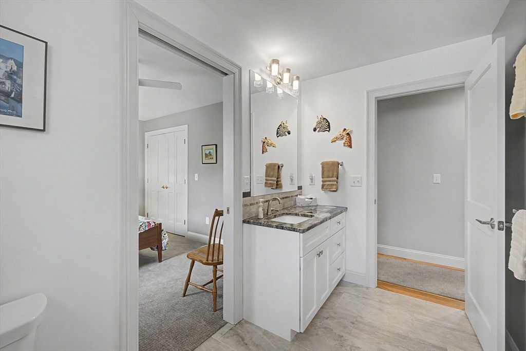 29 Woodbine Ave Property Photo 31