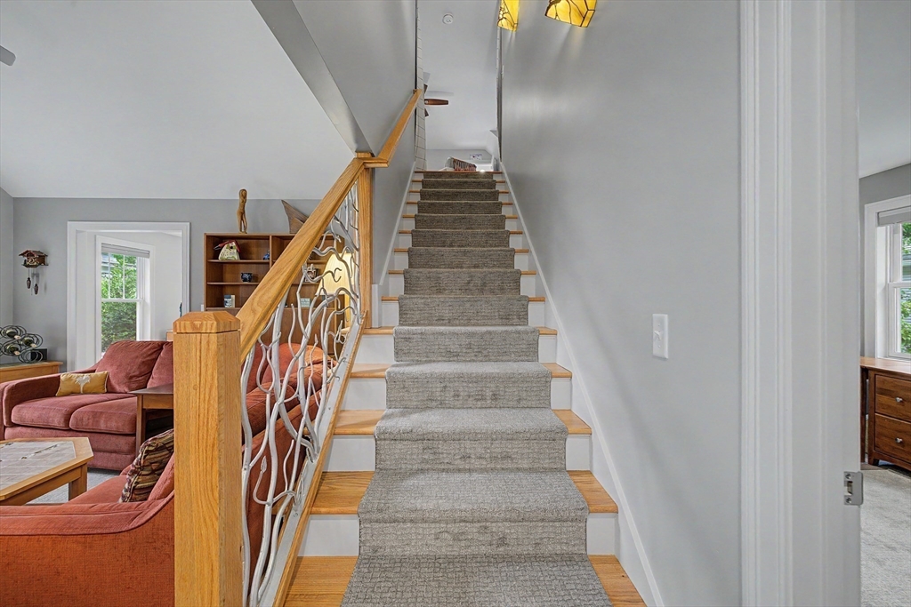 29 Woodbine Ave Property Photo 34