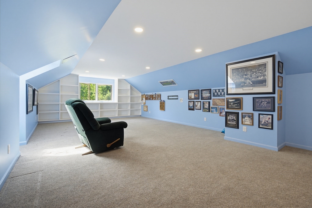 77a Christian Hill Property Photo 25