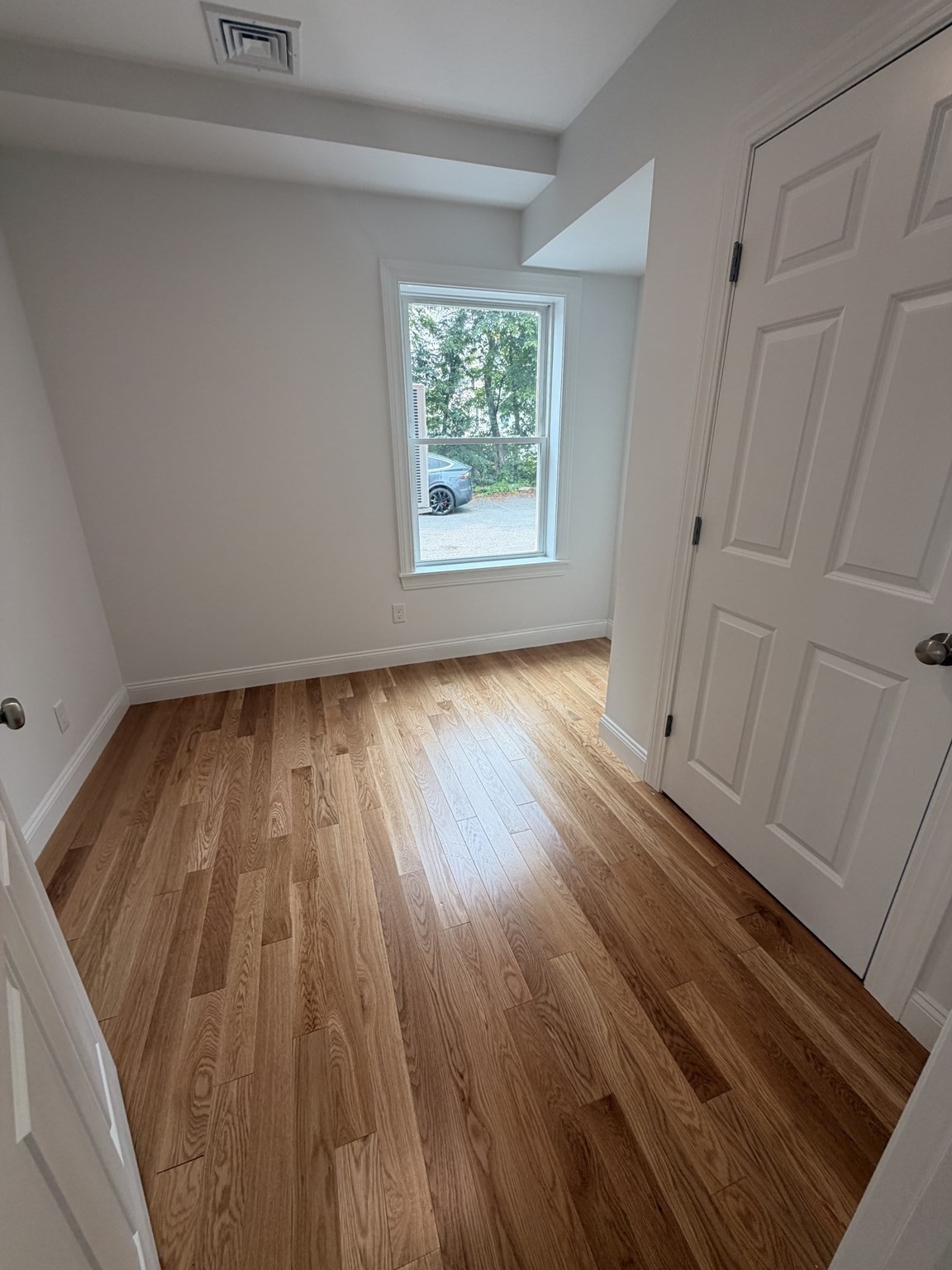 33 Pleasant St # 2 Property Photo 6