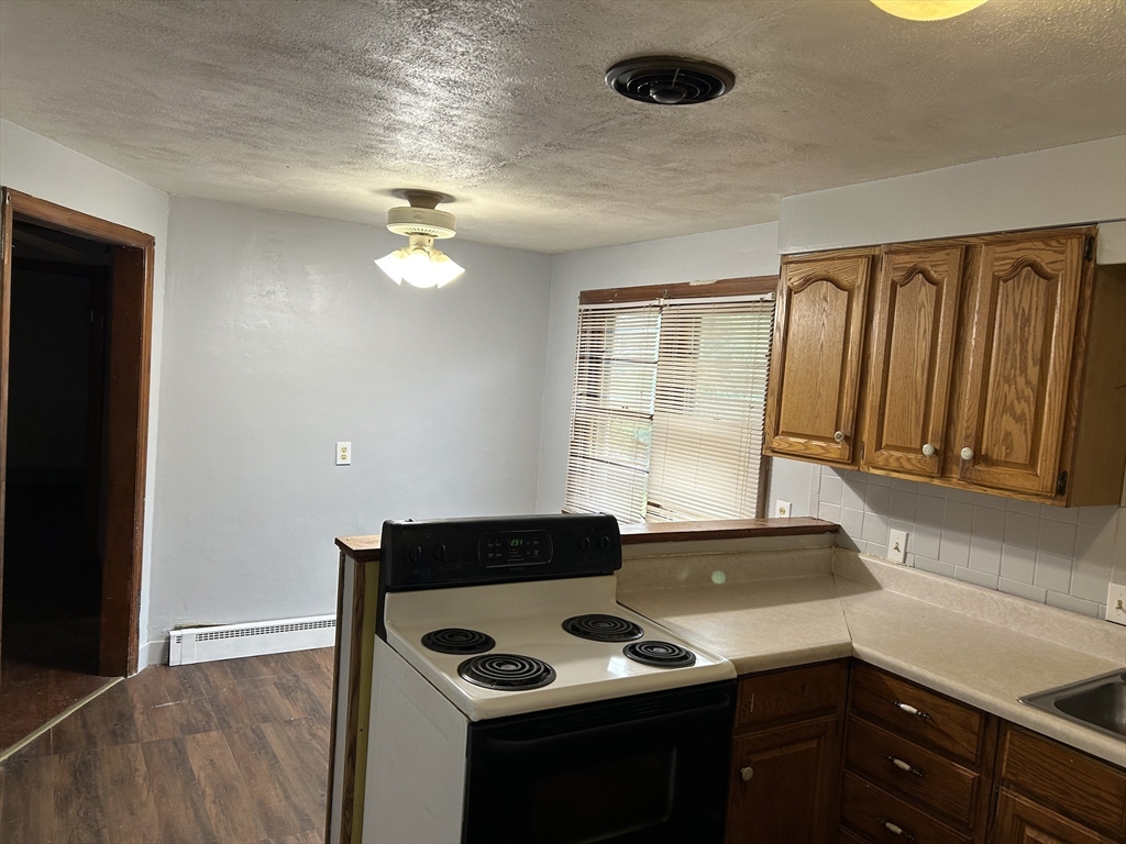 282 Island Pond Road Property Photo 4