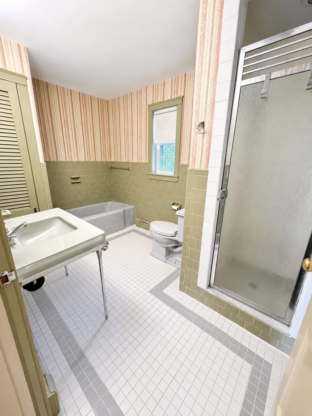 212 Charlton Road Property Photo 15
