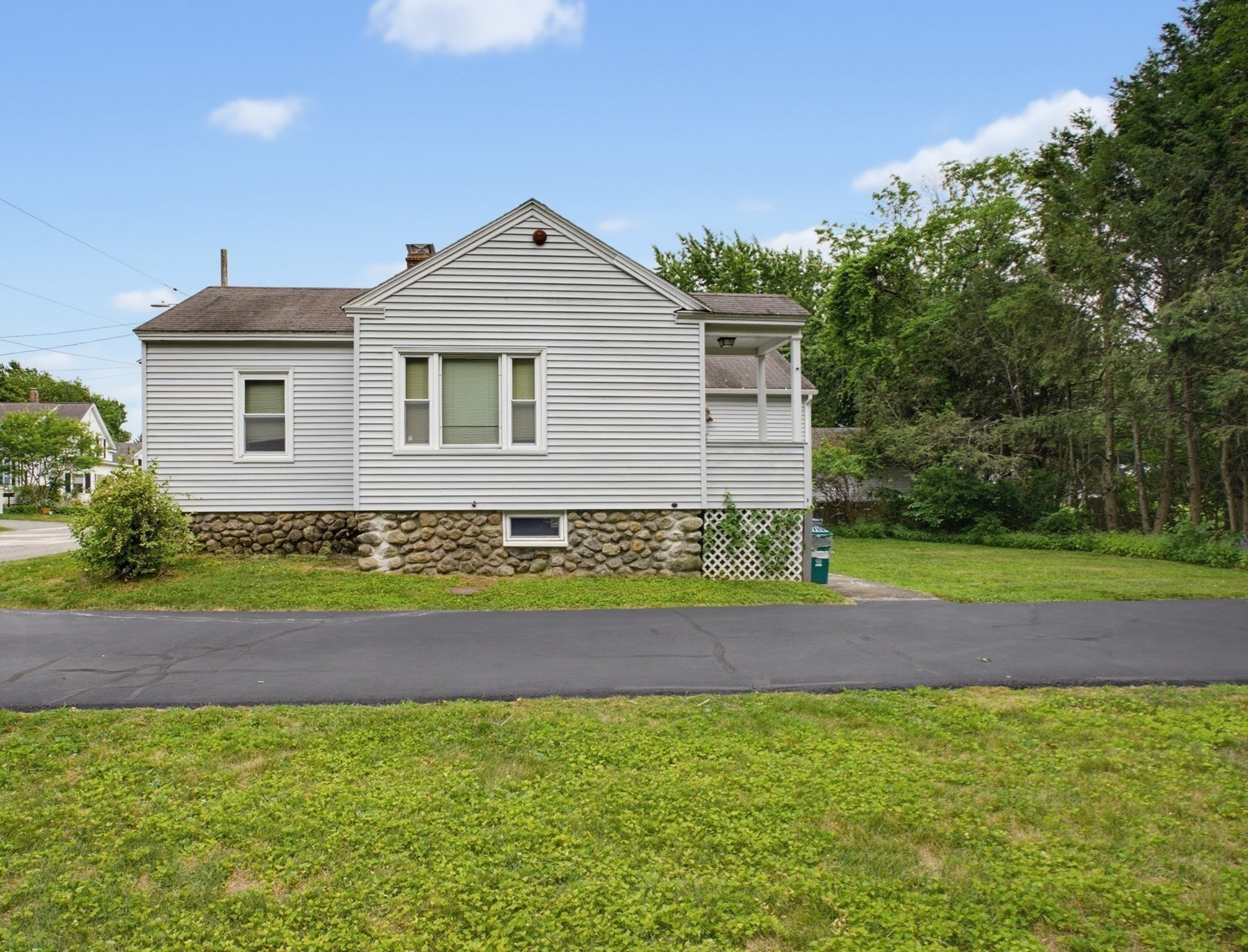 17 Reynolds St Property Photo 6
