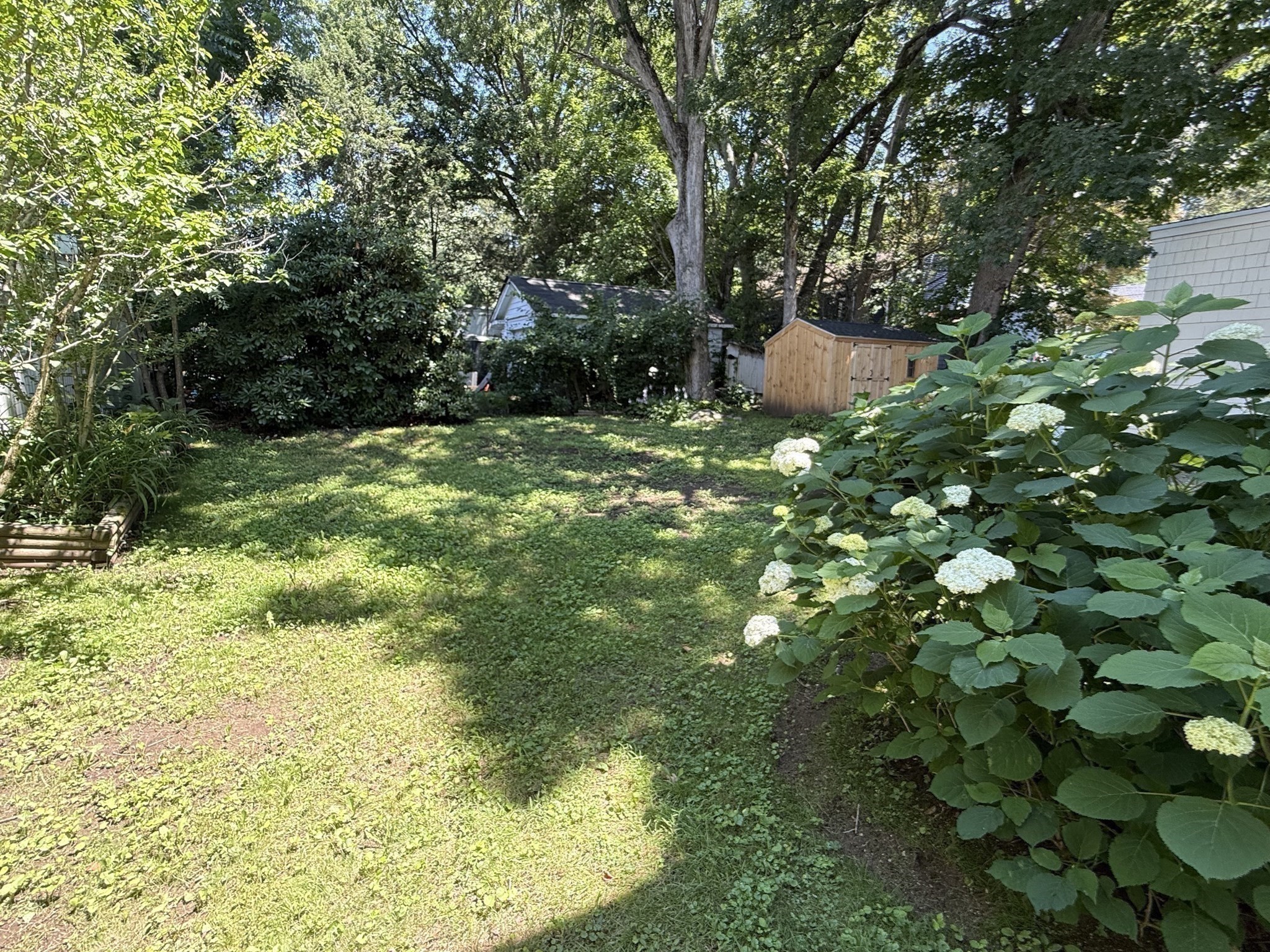 82 Hartwell St Property Photo 27