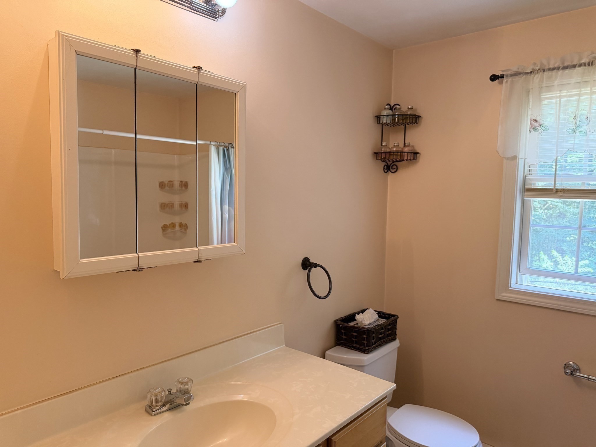 94 Whitins Rd Property Photo 25